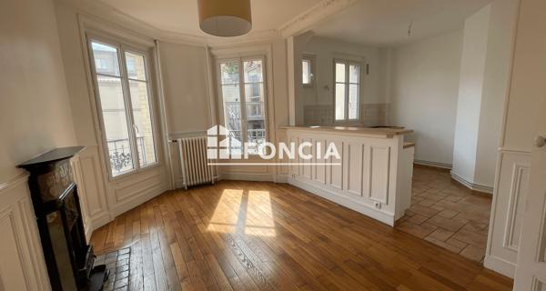 Location Appartement 3 pièces 52.6 m² - Paris 75015