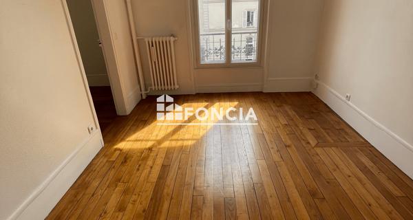 Location Appartement 3 pièces 52.6 m² - Paris 75015