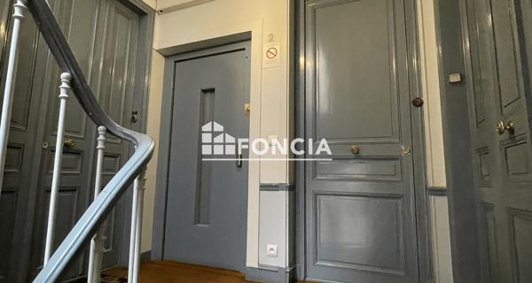 Location Appartement 3 pièces 52.6 m² - Paris 75015