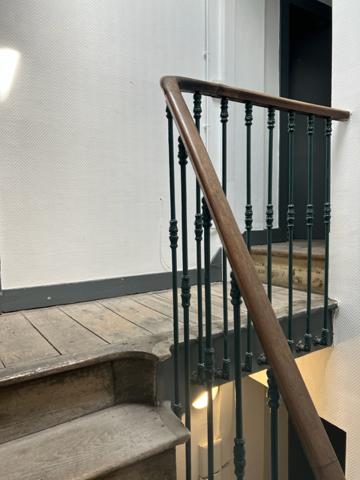 Superbe T3 traversant de 72 m² au dernier étage – Immeuble en pierre – Vue dégagée