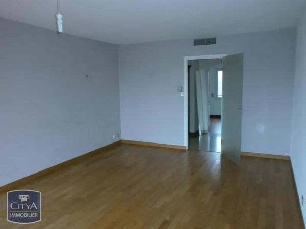 Appartement à louer 5 pièces 121.37m² Dijon (21000)