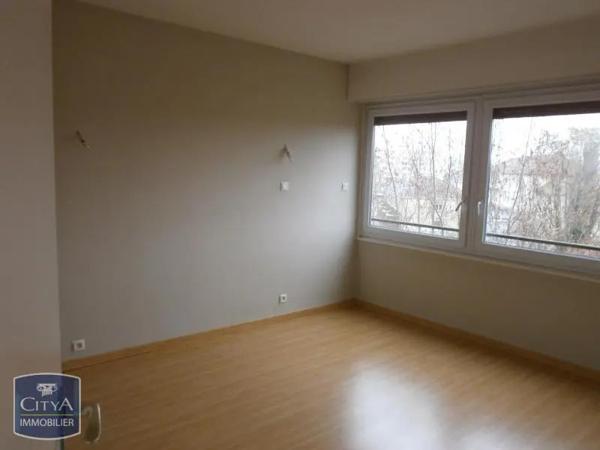 Appartement à louer 5 pièces 121.37m² Dijon (21000)