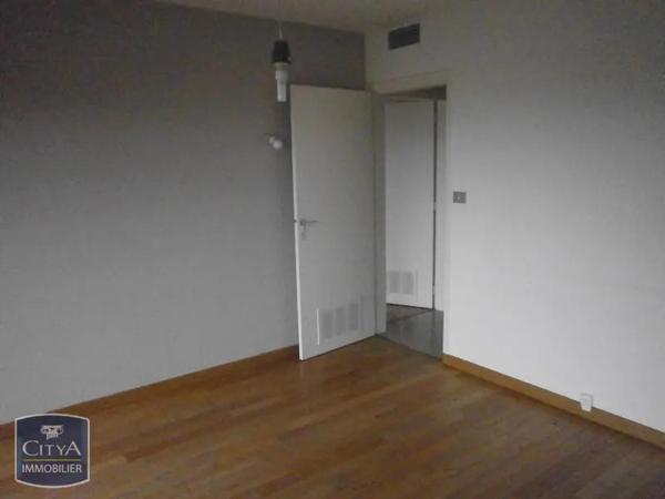 Appartement à louer 5 pièces 121.37m² Dijon (21000)