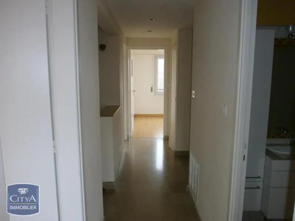 Appartement à louer 5 pièces 121.37m² Dijon (21000)