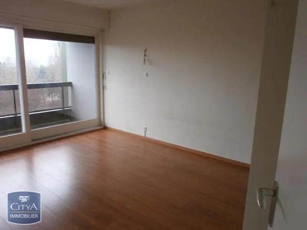 Appartement à louer 5 pièces 121.37m² Dijon (21000)