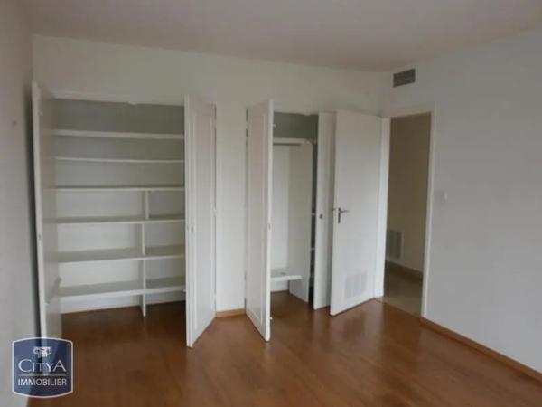Appartement à louer 5 pièces 121.37m² Dijon (21000)