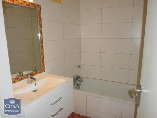 Appartement à louer 5 pièces 121.37m² Dijon (21000)