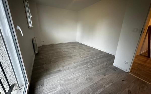 Maison à vendre    5 pièces • 136,28 m2 Saint-Girod