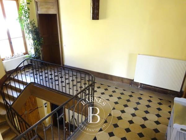 Montbard, Hôtel particulier 7 Chambres -  750 m² à vendre