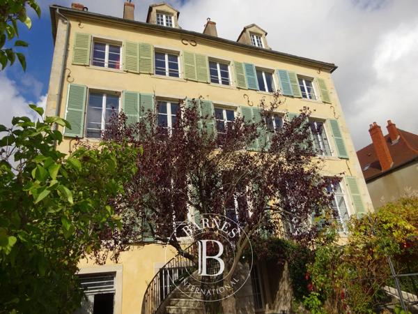 Montbard, Hôtel particulier 7 Chambres -  750 m² à vendre