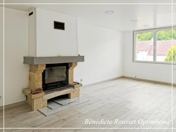 Maison individuelle pleine de charme avec terrasse, un bien rare à Labruyère