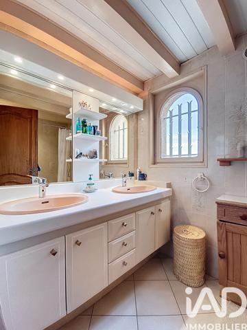 Maison à vendre 7 pièces 231 m² Genas