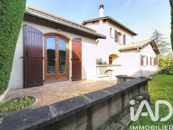 Maison à vendre 7 pièces 231 m² Genas