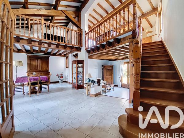 Maison à vendre 7 pièces 231 m² Genas