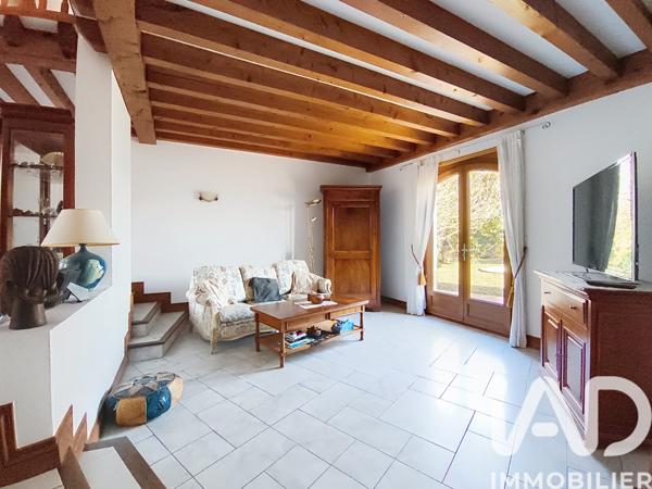 Maison à vendre 7 pièces 231 m² Genas