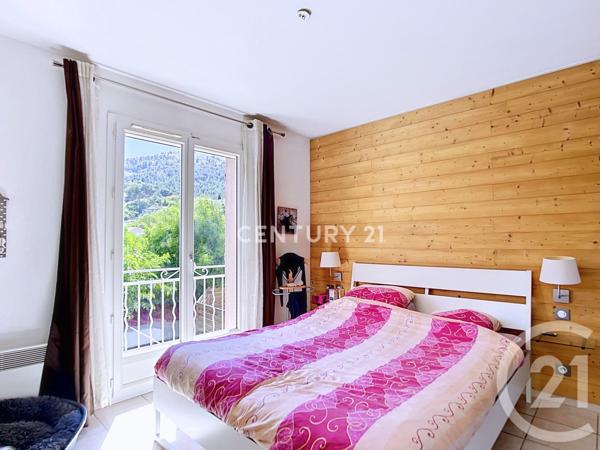 Maison à vendre  5 pièces - 99,32 m 2   MARSEILLE  - 13011