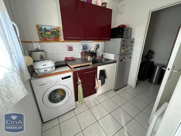 Appartement à louer 2 pièces 48.35m² Bourges (18000)
