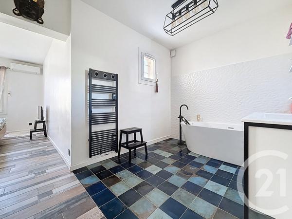 Maison à vendre  5 pièces - 129,91 m 2   MARSEILLE  - 13013