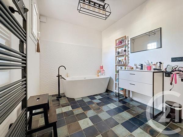 Maison à vendre  5 pièces - 129,91 m 2   MARSEILLE  - 13013