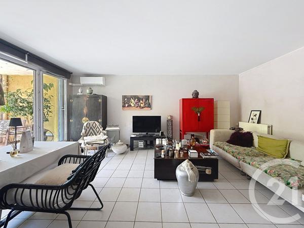 Appartement T3 à vendre  3 pièces - 69,76 m 2   MARSEILLE  - 13013