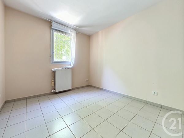 Appartement T3 à vendre  3 pièces - 69,76 m 2   MARSEILLE  - 13013
