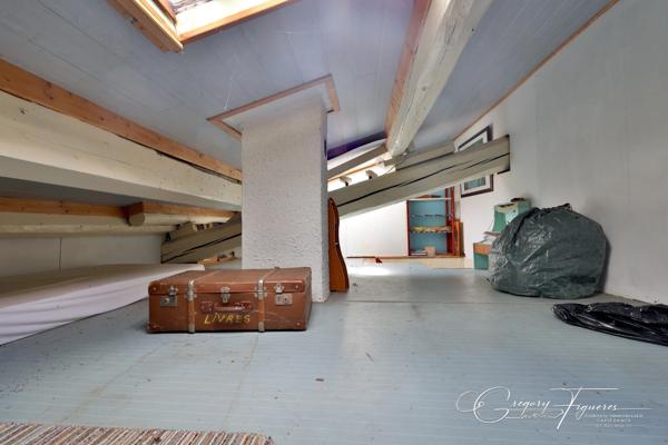 MAISON FAMILIALE – 128 m² – 7 PIÈCES – 5 CHAMBRES – TERRAIN 1 508 m² – RIVE-DE-GIER