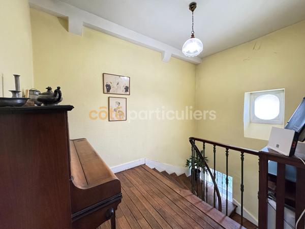 Vente Maison208 m² - 8 Pièces - FLEURY LES AUBRAIS (45400)