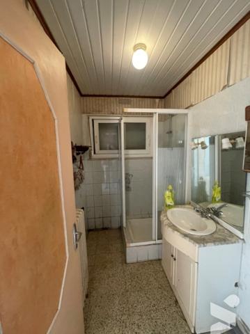 Une maison à usage d'habitation