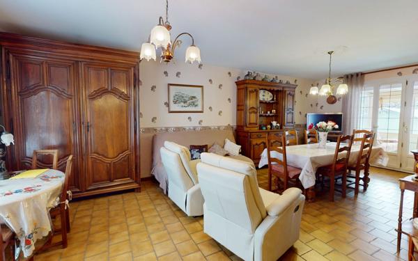 Maison à vendre    3 pièces •  Guerpont