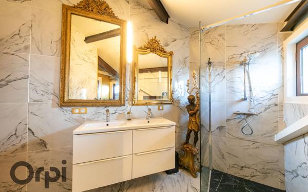 Maison à vendre    5 pièces •  Saint-Féliu-d'Amont