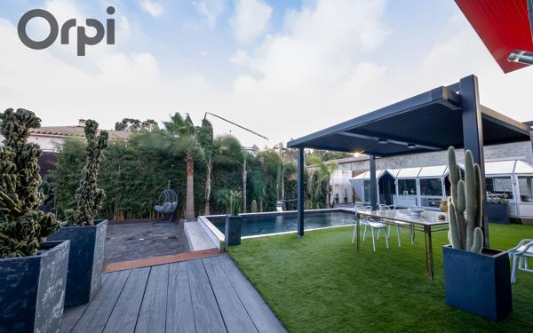 Maison à vendre    5 pièces •  Saint-Féliu-d'Amont