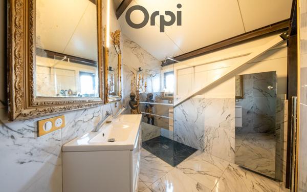 Maison à vendre    5 pièces •  Saint-Féliu-d'Amont