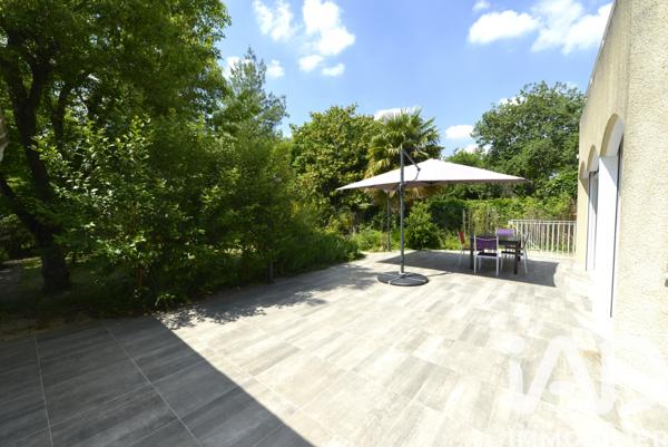 Maison à vendre 17 pièces 498 m² La Queue-en-Brie