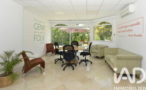 Maison à vendre 17 pièces 498 m² La Queue-en-Brie