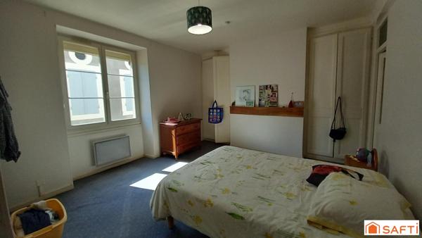 Maison en pierre 130m2, 3 chambres, jardin, garage