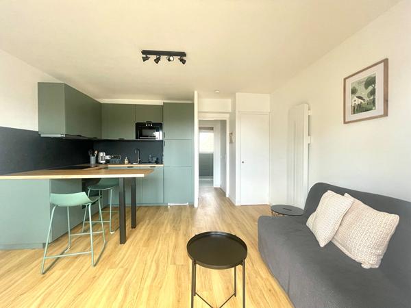 A LOUER - STUDIO MEUBLE - BELLE RENOVATION - VUE SUR LES SALINES - CARNAC PLAGE