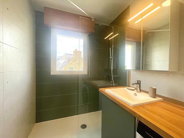 A LOUER - STUDIO MEUBLE - BELLE RENOVATION - VUE SUR LES SALINES - CARNAC PLAGE