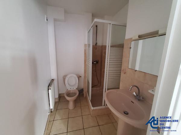 Appartement à louer Pontivy : 2 pièces, 28m² avec 1 chambre(s) à 405€ - AJP Immobilier Pontivy