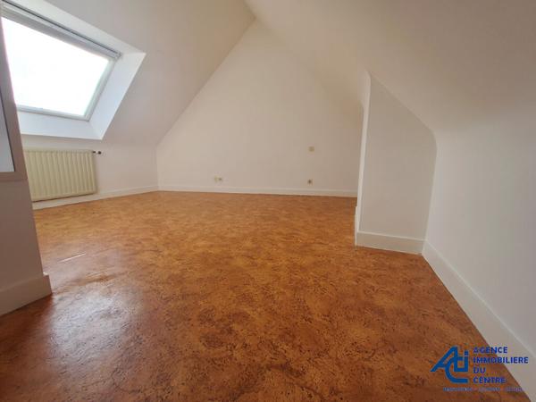Appartement à louer Pontivy : 2 pièces, 28m² avec 1 chambre(s) à 405€ - AJP Immobilier Pontivy