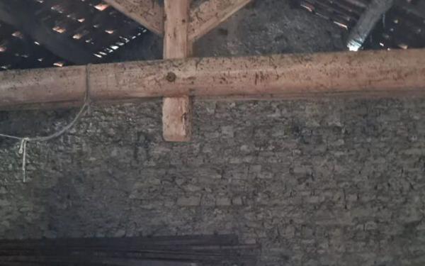 Immeuble à vendre    1 pièce •  Belley