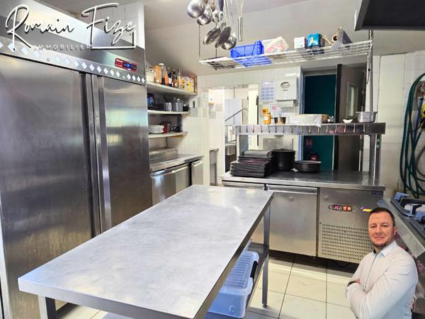 Fonds De Commerce - 300 m²