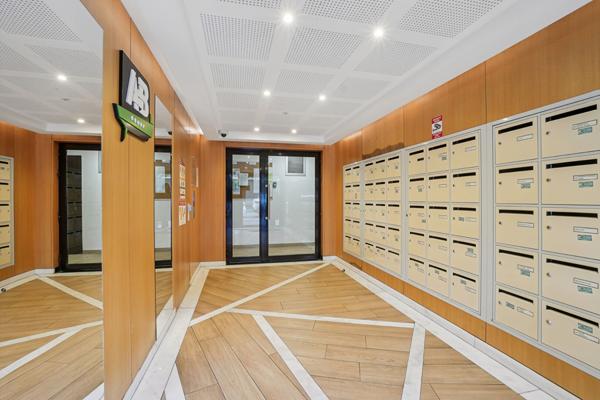 Appartement Romainville 1 pièce(s) 25 m2