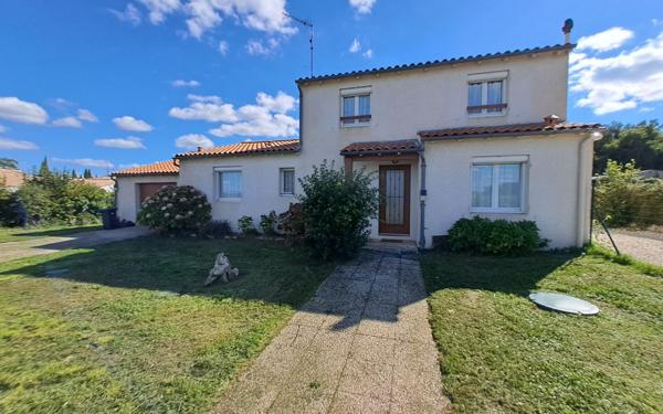 Maison à louer    4 pièces • 105,89 m2 Saintes