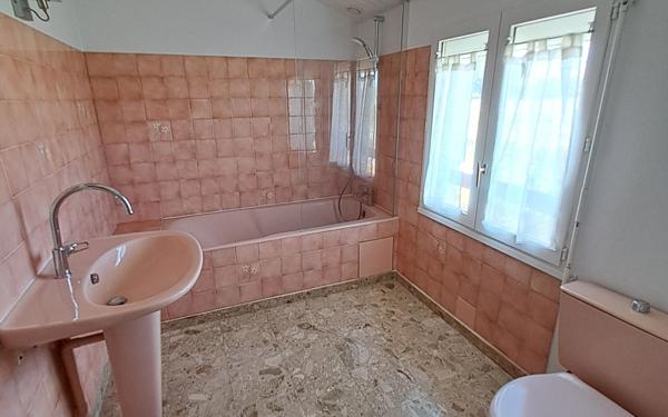 Maison à louer    4 pièces • 105,89 m2 Saintes