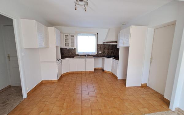 Maison à louer    4 pièces • 105,89 m2 Saintes