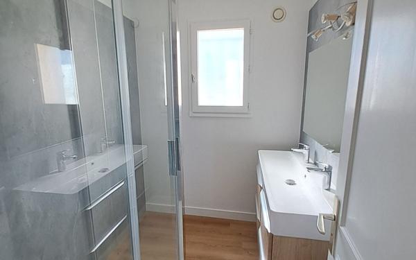 Maison à louer    4 pièces • 105,89 m2 Saintes