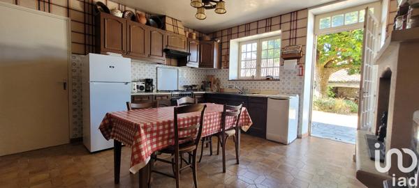 Maison à vendre 5 pièces 107 m² Saint-Hilaire-de-Villefranche