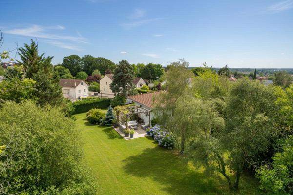 Maison Vierzon 4 pièce(s) 159 m2