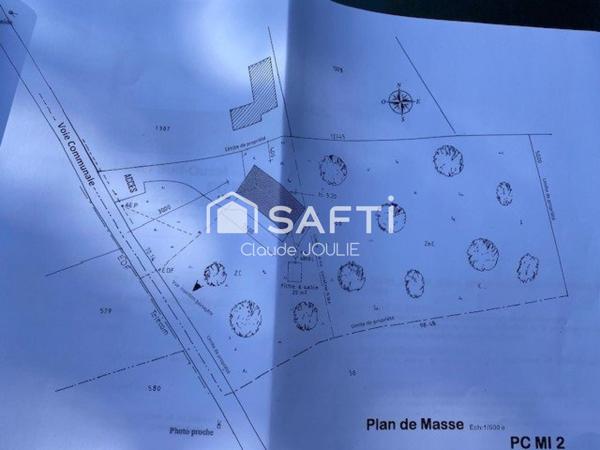 Terrain de 6 547 m² avec permis de construire