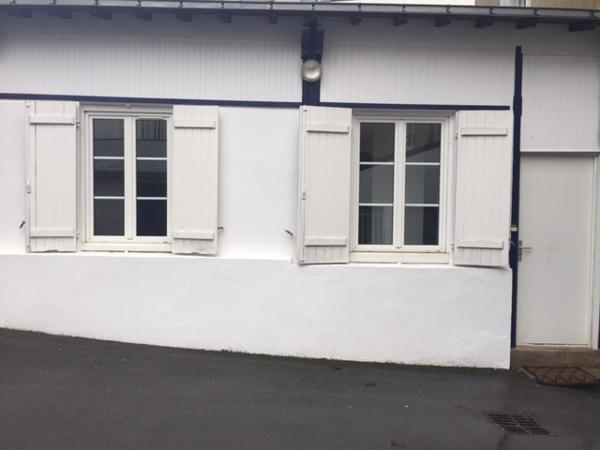 A LOUER - NANTES BUTTE SAINTE-ANNE - GRAND T1 AU CALME DE 29.91M² AVEC PARKING